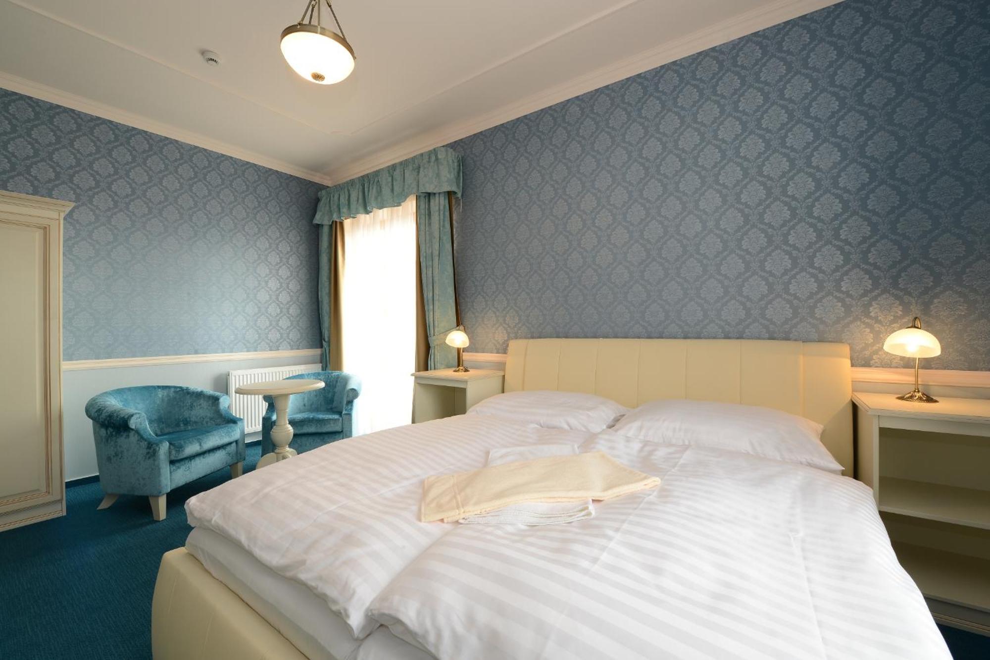 Hotel Gold Chotoviny Eksteriør billede