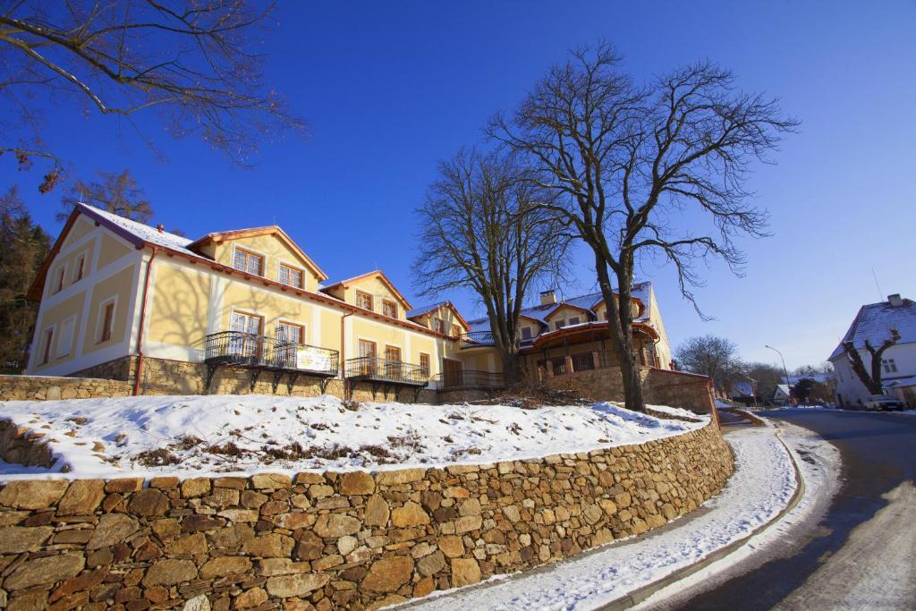 Hotel Gold Chotoviny Eksteriør billede